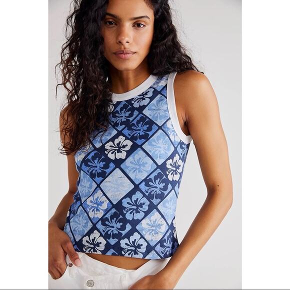 Free People Tops - FREE PEOPLE NWT Hibiscus Shrunken Tank Beach Y2K 90s Floral Surf Tee Small
